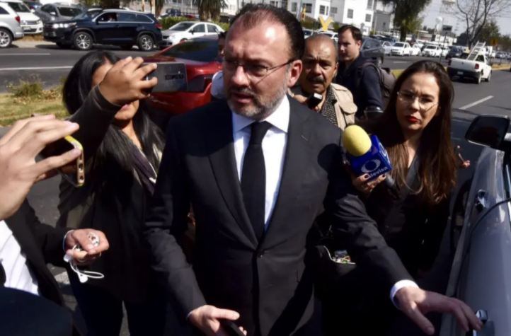 UIF CONFIRMA INVESTIGACIÓN CONTRA LUIS VIDEGARAY POR DICHOS DE LOZOYA