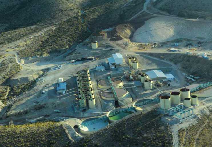 Pide AMLO a la Embajada de Canadá en México convocar a la minera First Majestic Silver Corp a pagar impuestos.