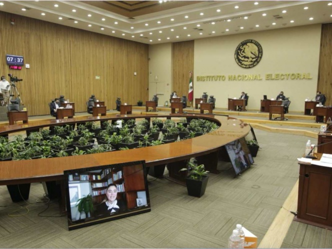 INE revisará solicitudes de registro para candidatos federales