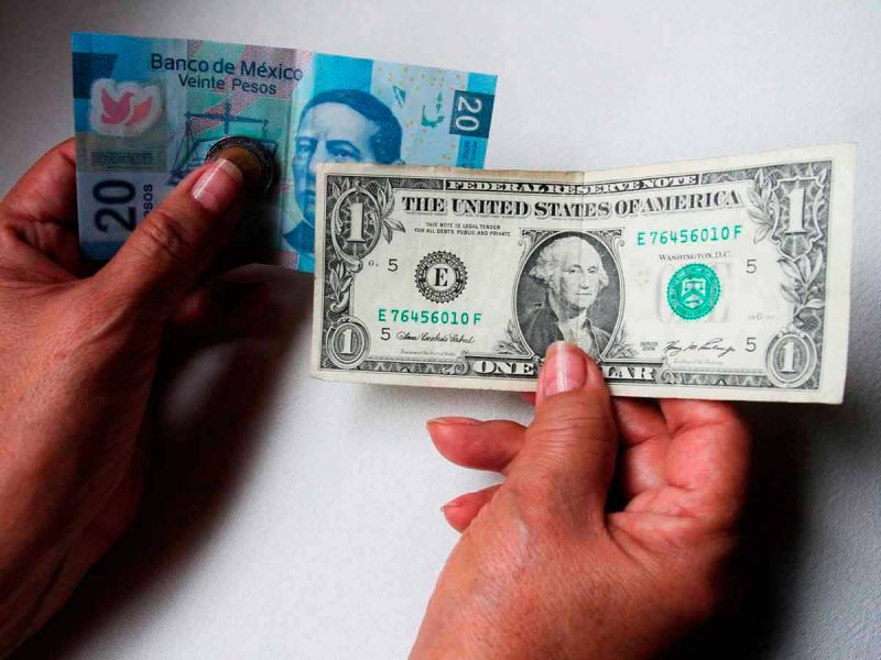 Sigue el peso por buen camino; el dólar, por debajo de los $20