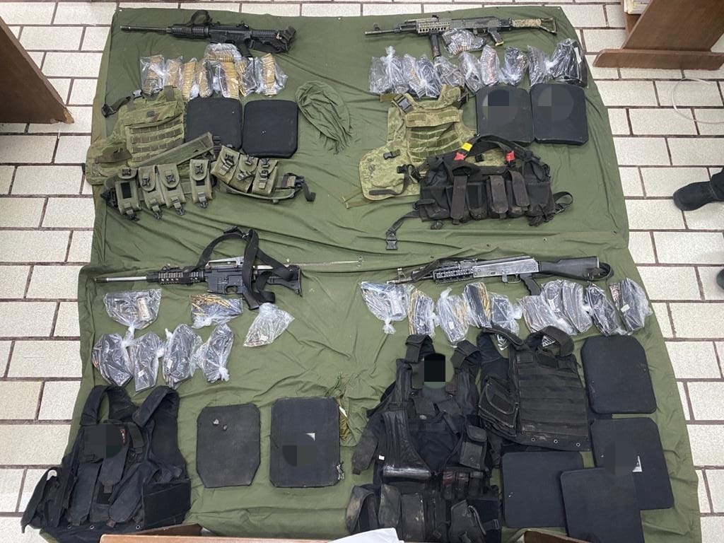 Juez federal vinculó a proceso a 3 personas detenidas con armamento