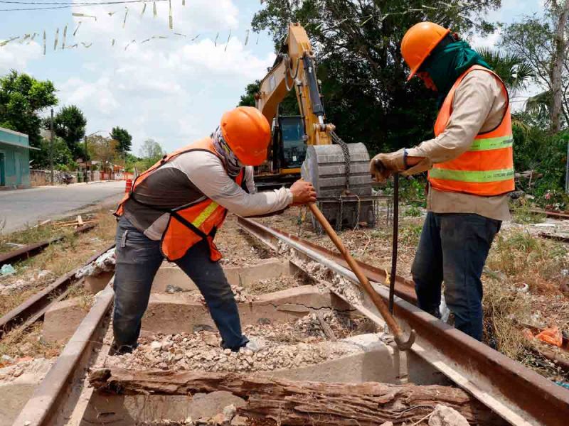 Federación busca comprar predios a hoteleros para el Tren Maya