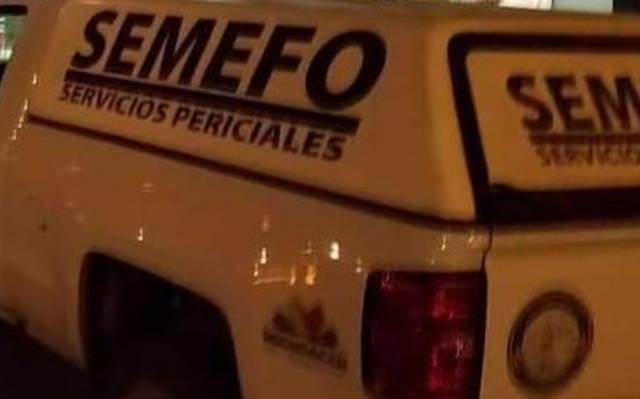 Abandonan cadáver atado con cinta en plena calle en Zitácuaro