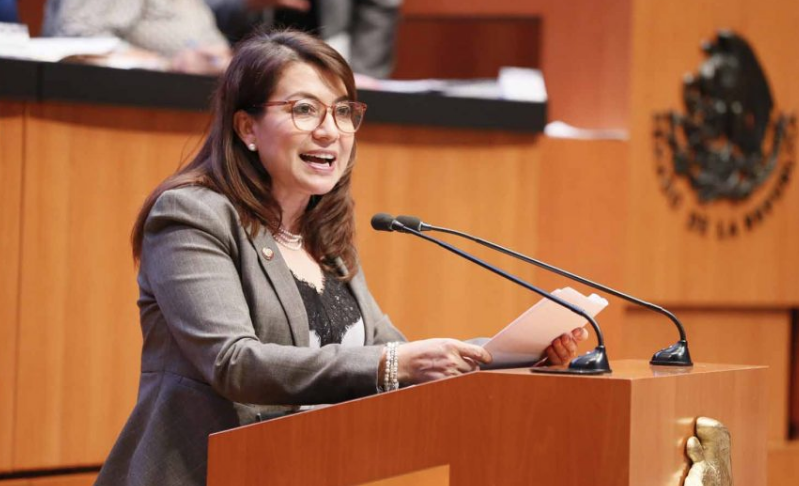 Senadora del PAN exige cancelar convenio para contratar médicos cubanos