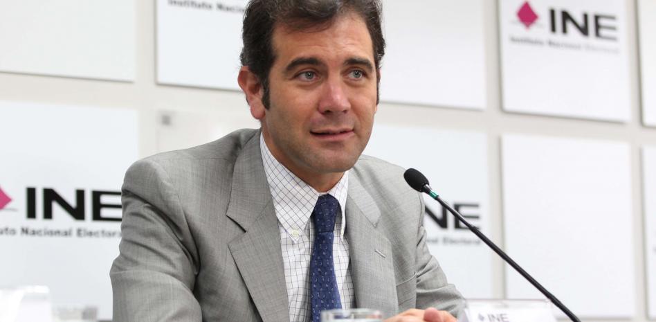 63% de los mexicanos prefieren la democracia; 16% un régimen militar: Informe País 2020