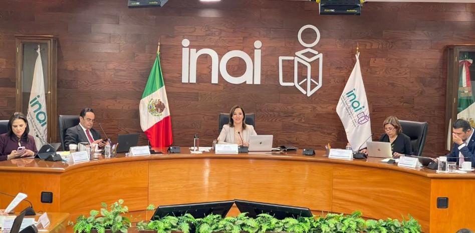 Veta AMLO a los dos comisionados del INAI; reactiva crisis de inoperancia