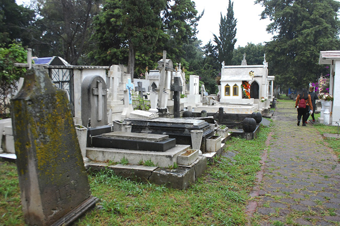 Erradican en un 80% prácticas de santería en panteón de Morelia