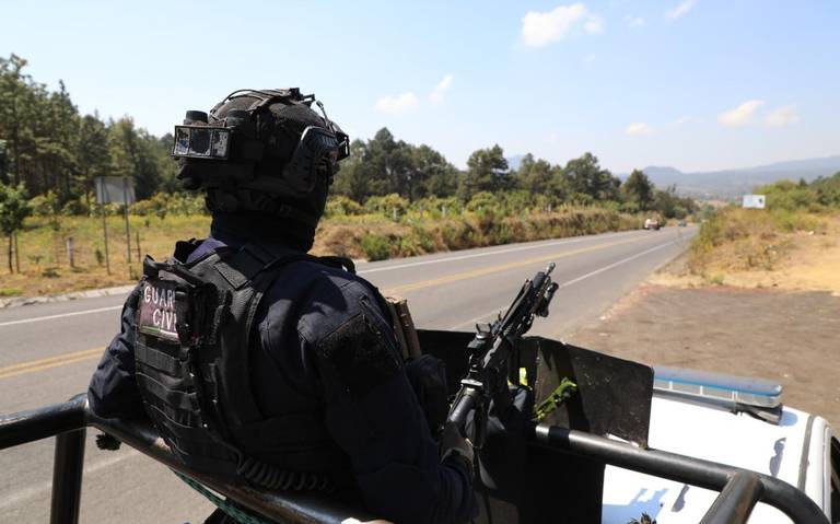“Guardia Civil tomó el control de la Policía en Apatzingán”: Gobernador