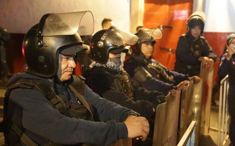 Resguardan espacio del mercado de Pátzcuaro tras ser clausurado