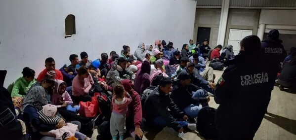 Rescatan a más de 100 migrantes