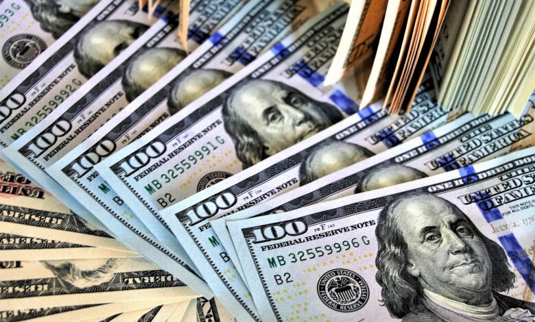 Precio del dólar abre la semana fuerte en 17.35 pesos al mayoreo