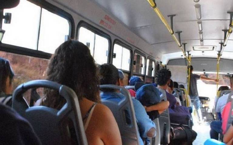 Denuncian presuntas extorsiones contra choferes del transporte público en Toluca