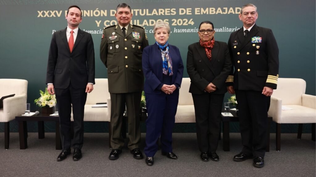 Gabinete de Seguridad Nacional y SRE presentan a embajadores y cónsules los resultados de la “Estrategia Nacional de Seguridad”