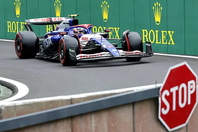 Tsunoda recibe una curiosa sanción de 60 posiciones para GP de Bélgica