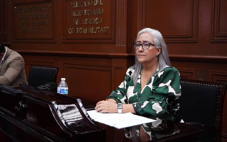 Comisión de Puntos Constitucionales heredan más de 75 iniciativas