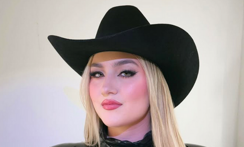 Melenie Carmona presume su nueva figura tras someterse a una liposucción