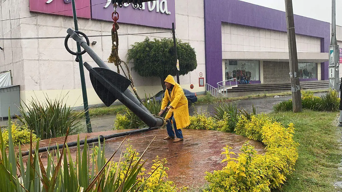 Falsa, desaparición de El Ancla de Morelia; está en mantenimiento por choque