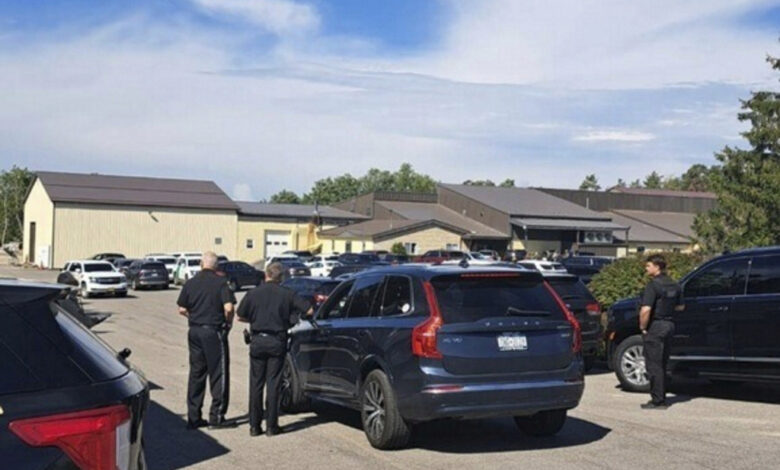 Fiscal de Nueva York advierte de más redadas tras detención de 57 personas en fábrica de bocadillos